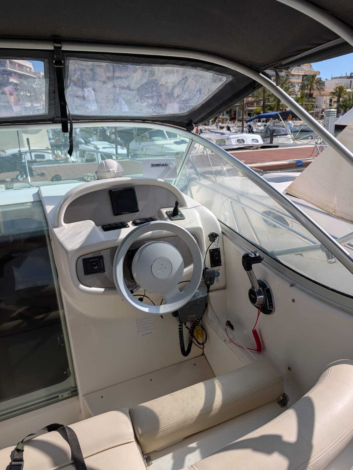 Einfache Installation des MobilePilot Navigationssystems an Bord eines Bootes