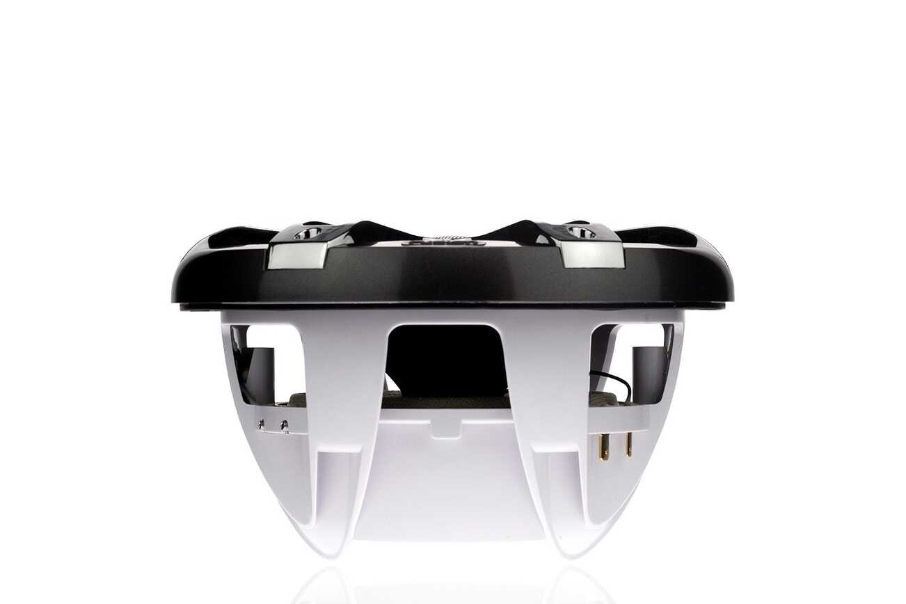 FUSION Signature Series Sports Marine Speakers FUSION Signature Series Sports Marine Speakers